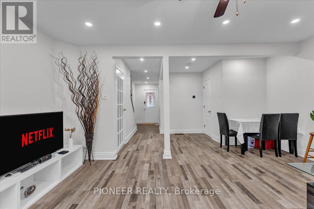 11 Great Oak Court, Brampton (Northgate), Ontario  L6S 2J9 - Photo 16 - W12903260