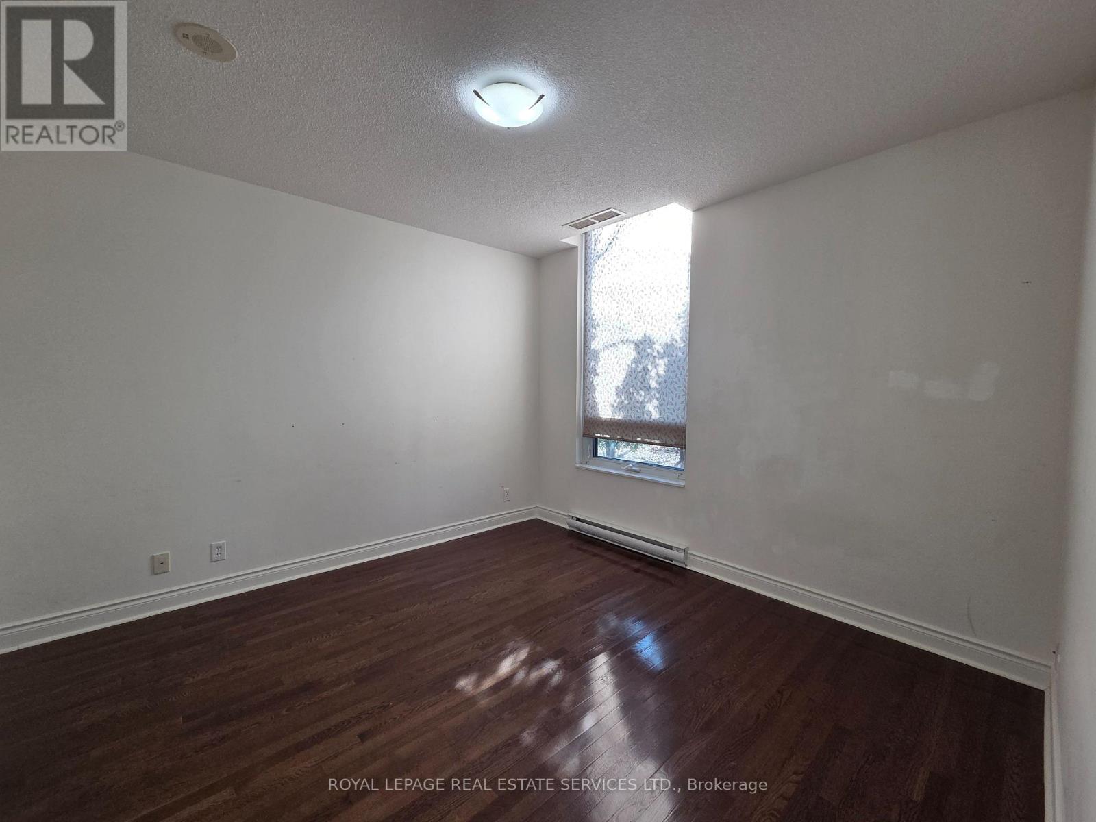 102 - 1900 Lake Shore Boulevard, Toronto (High Park-Swansea), Ontario  M6S 1A4 - Photo 11 - W12903264