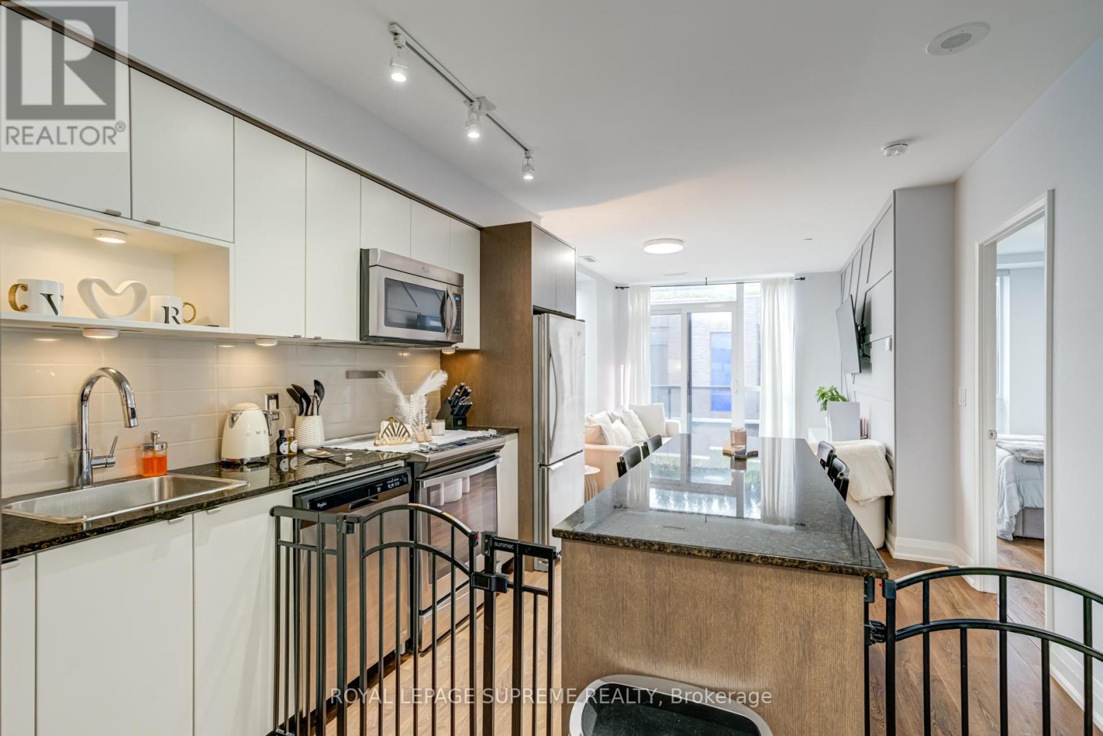 302 - 9 Valhalla Inn Road, Toronto (Islington-City Centre West), Ontario  M9B 0B2 - Photo 14 - W12903302