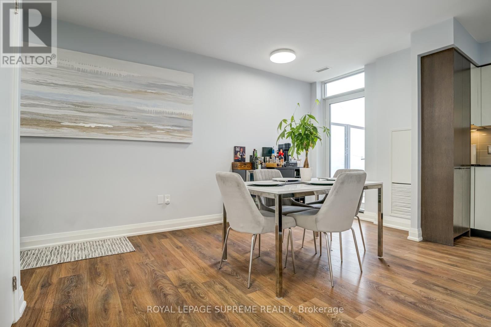 302 - 9 Valhalla Inn Road, Toronto (Islington-City Centre West), Ontario  M9B 0B2 - Photo 7 - W12903302