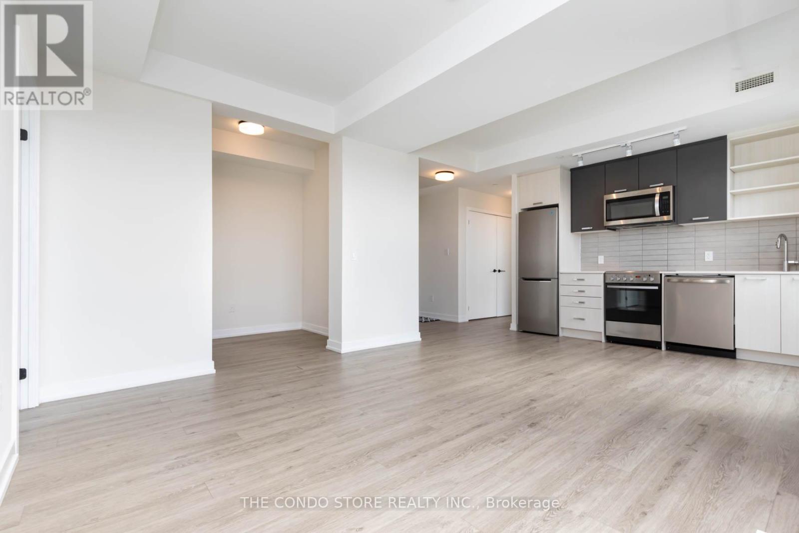 905 - 2300 St. Clair Avenue W, Toronto, Ontario  M6N 1K8 - Photo 6 - W12903312