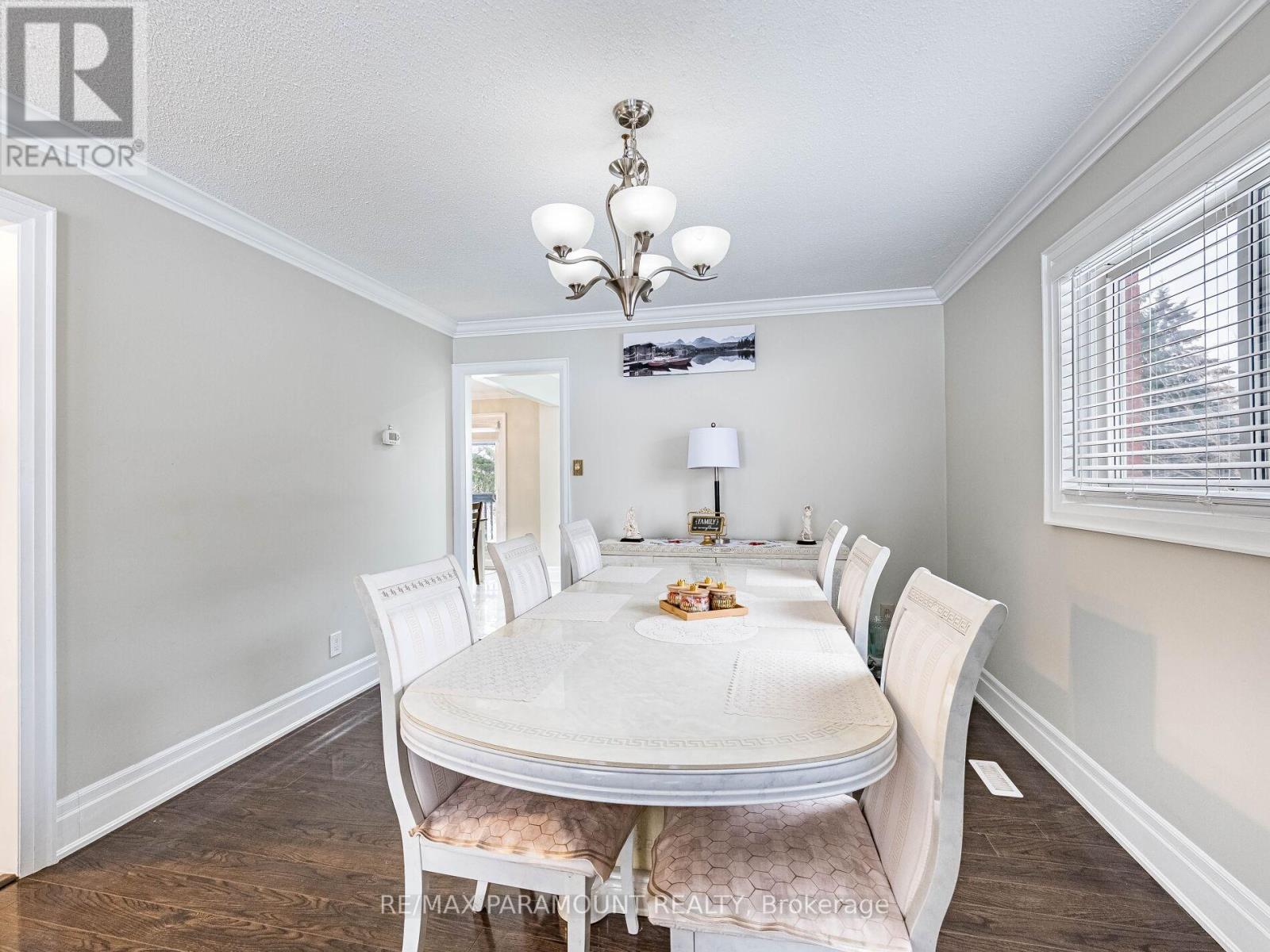 49 Marilyn Street, Caledon (Caledon East), Ontario  L7C 1H5 - Photo 14 - W12903330