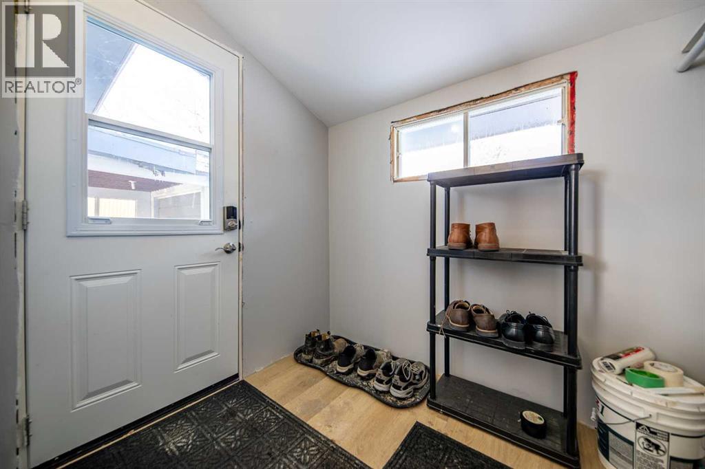 10226 111 Avenue, Grande Prairie, Alberta T8V 1T8 - Photo 2 - A2284058