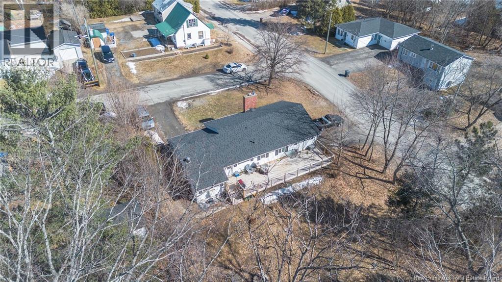 101 Douglas Avenue, Woodstock, New Brunswick  E7M 5Z8 - Photo 3 - NB135421