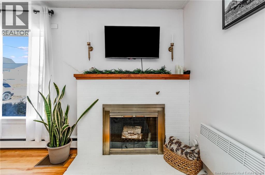 101 Douglas Avenue, Woodstock, New Brunswick  E7M 5Z8 - Photo 20 - NB135421