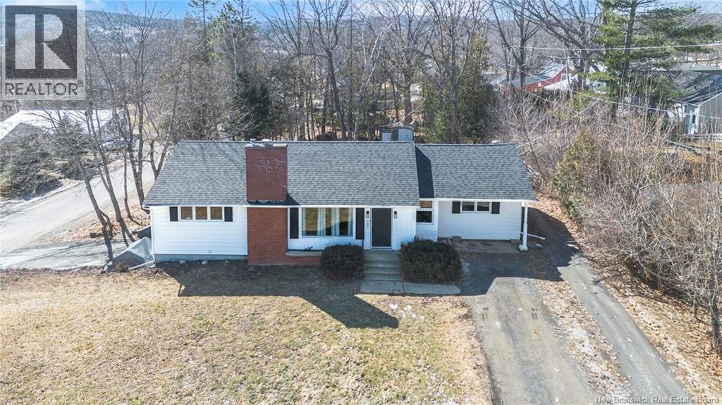 101 Douglas Avenue, Woodstock, New Brunswick  E7M 5Z8 - Photo 39 - NB135421