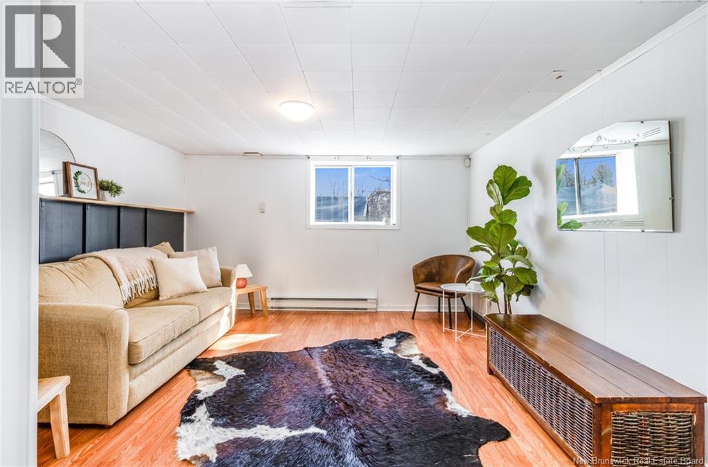 101 Douglas Avenue, Woodstock, New Brunswick  E7M 5Z8 - Photo 33 - NB135421