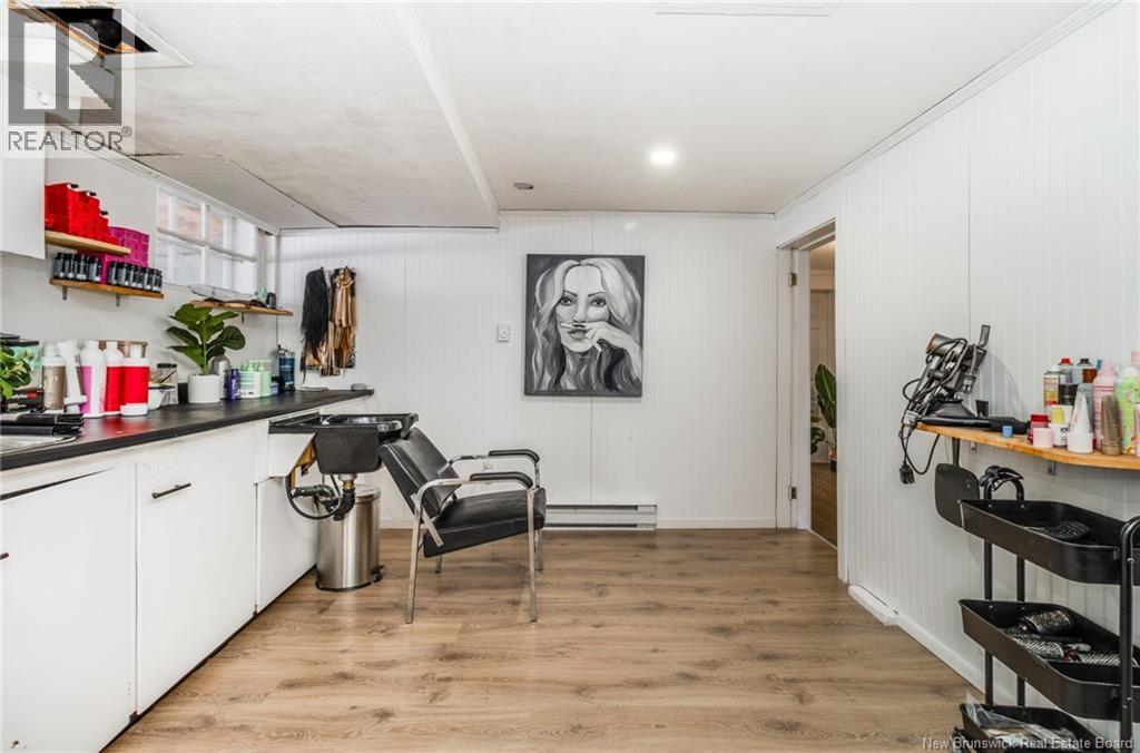 101 Douglas Avenue, Woodstock, New Brunswick  E7M 5Z8 - Photo 38 - NB135421