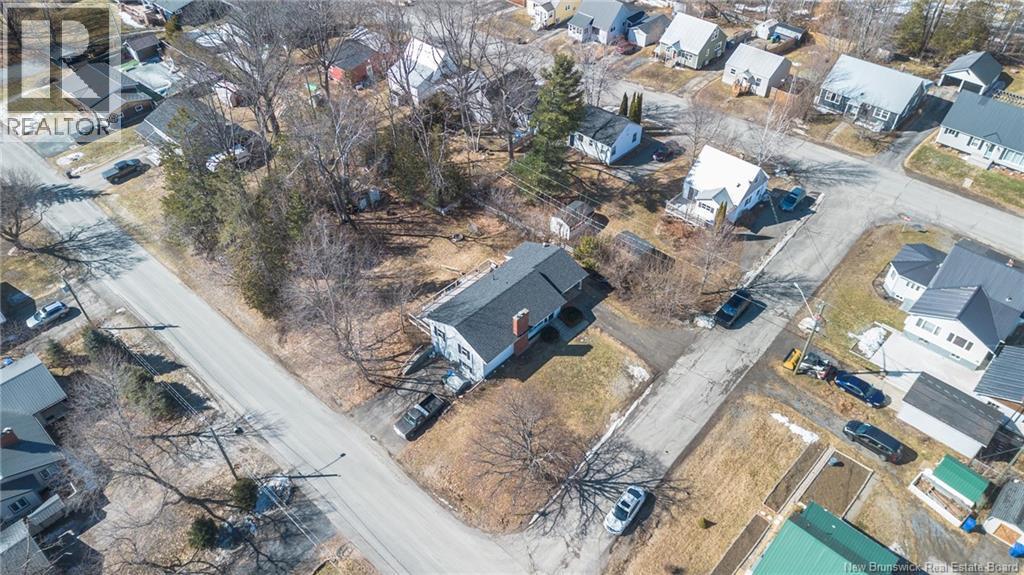 101 Douglas Avenue, Woodstock, New Brunswick  E7M 5Z8 - Photo 43 - NB135421