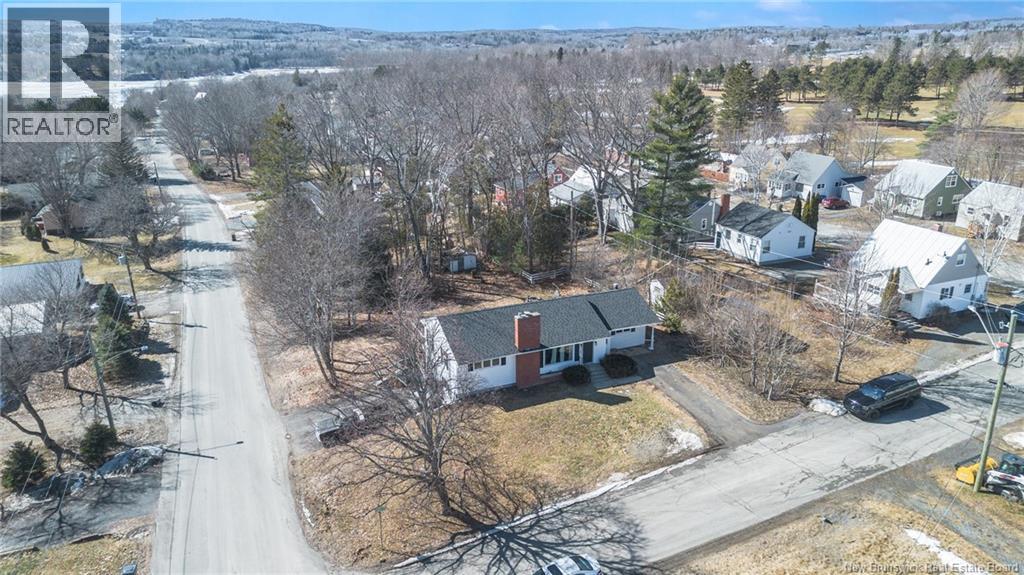 101 Douglas Avenue, Woodstock, New Brunswick  E7M 5Z8 - Photo 45 - NB135421
