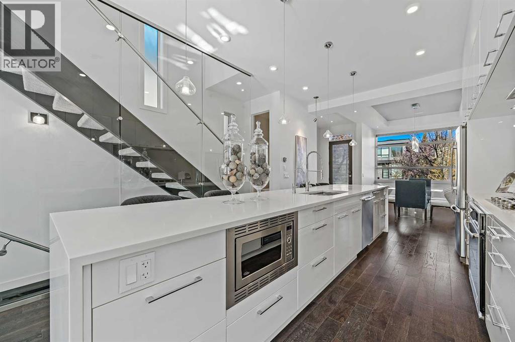 2115 Bowness Road NW, Calgary, Alberta  T2N 3L2 - Photo 10 - A2279752