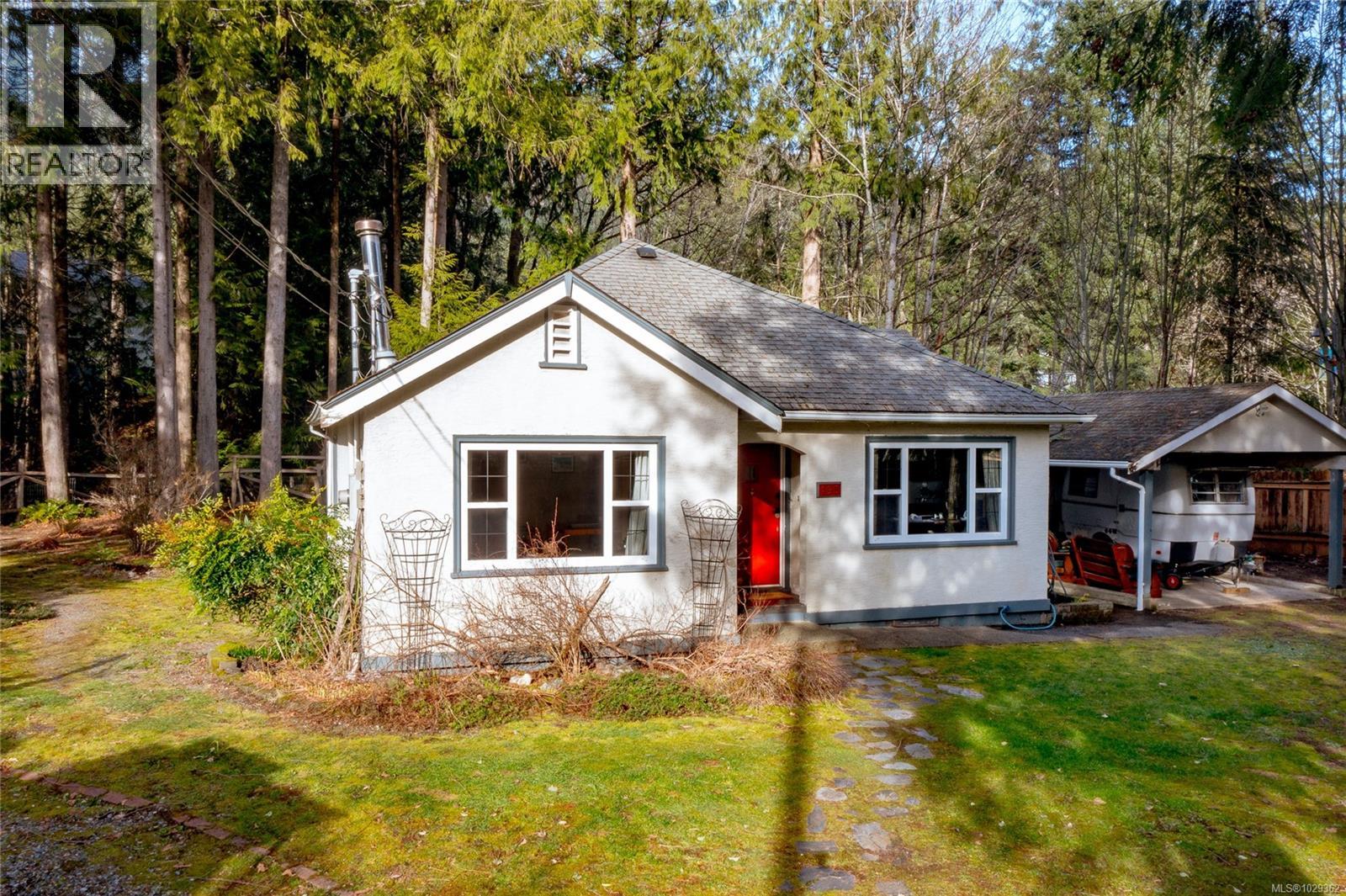 195 Johnson Pl, Lake Cowichan, British Columbia