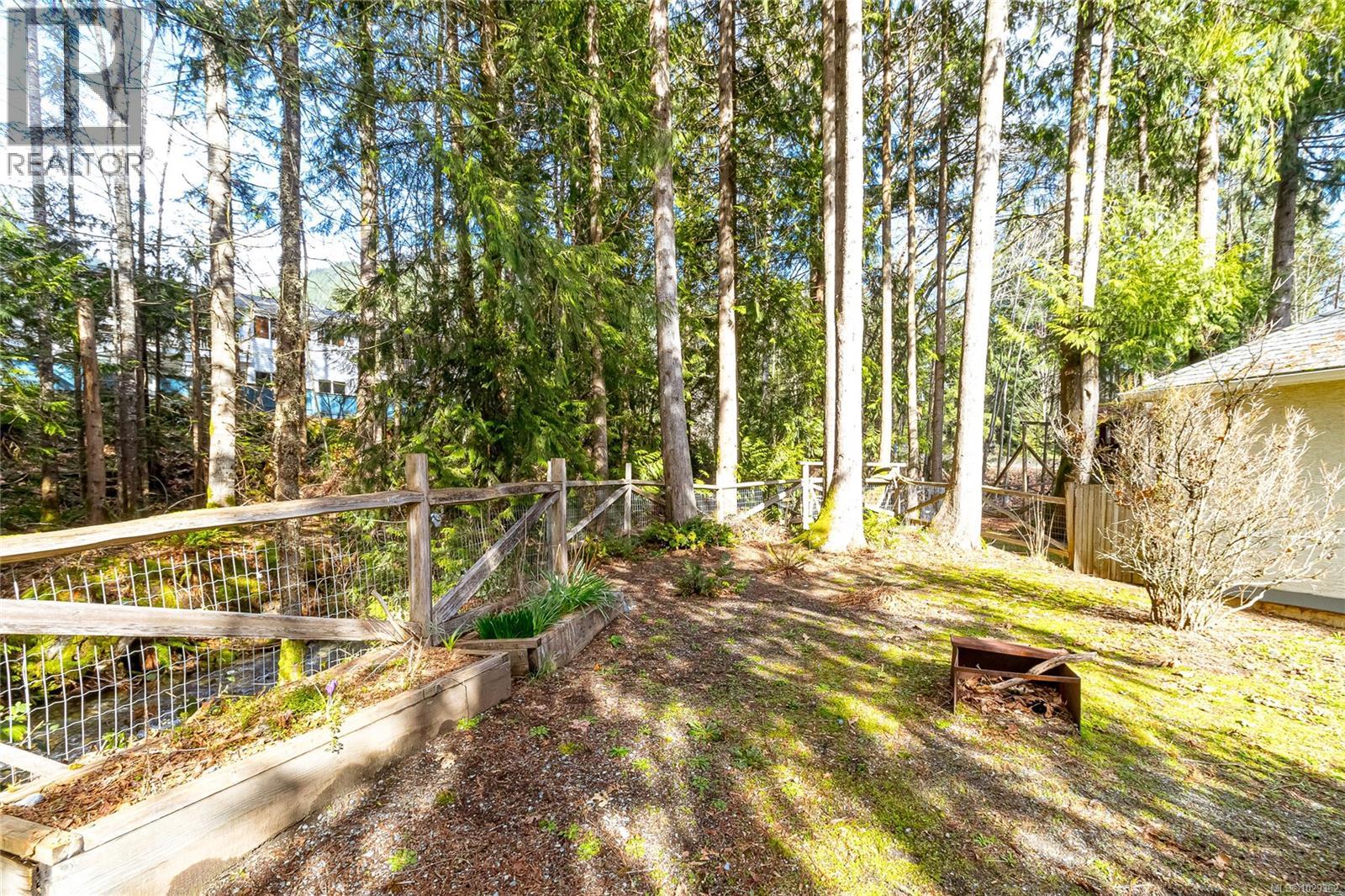 195 Johnson Pl, Lake Cowichan, British Columbia  V0R 2G0 - Photo 28 - 1029362