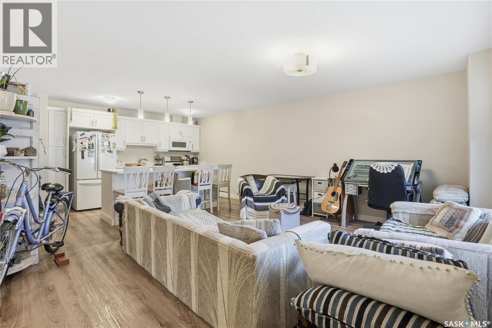 3451 Elgaard Drive, Regina, Saskatchewan  S4X 0N4 - Photo 6 - SK030845