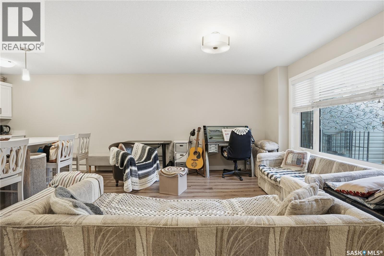 3451 Elgaard Drive, Regina, Saskatchewan  S4X 0N4 - Photo 7 - SK030845