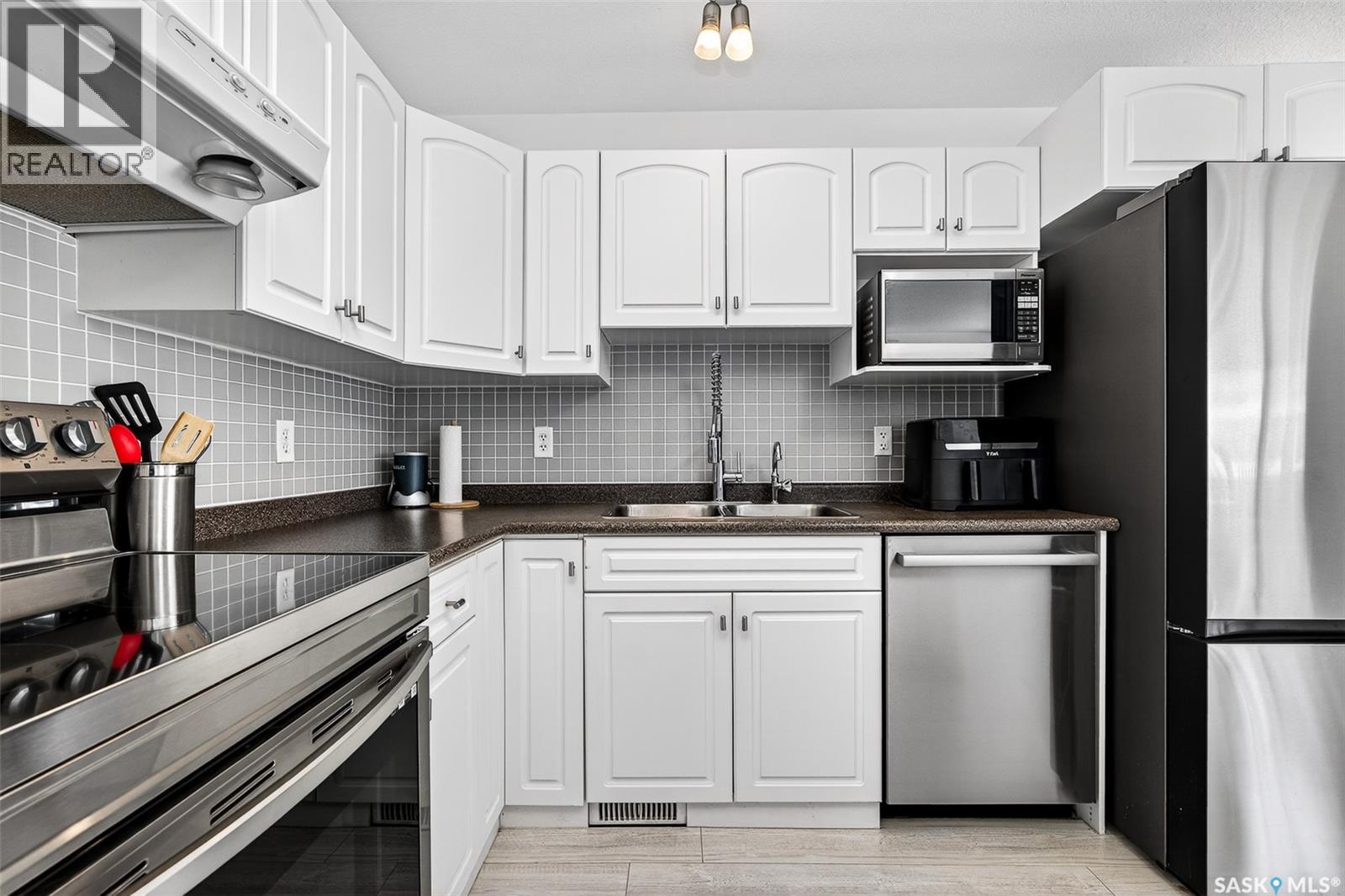 210 851 Chester Road, Moose Jaw, Saskatchewan  S6J 0A4 - Photo 10 - SK030801