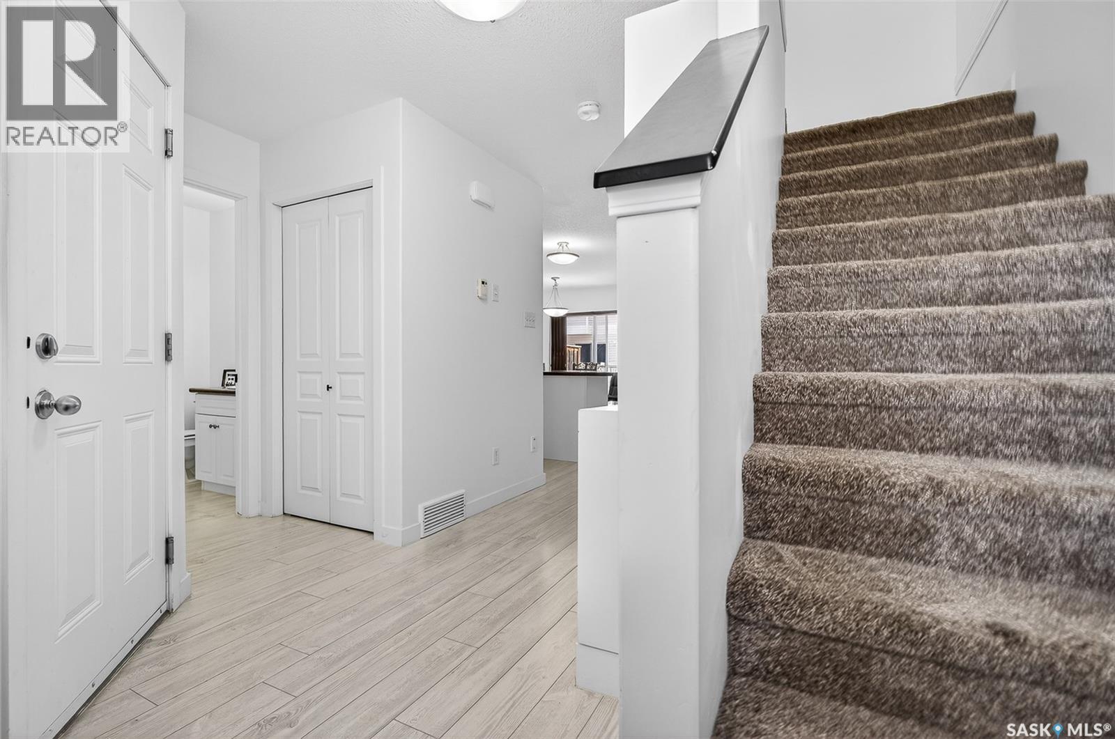 210 851 Chester Road, Moose Jaw, Saskatchewan  S6J 0A4 - Photo 5 - SK030801