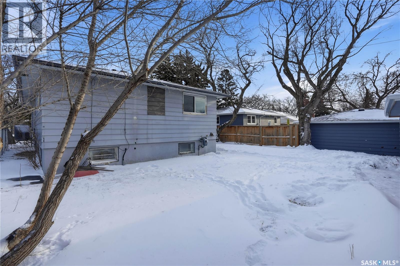 732 Royal Street, Regina, Saskatchewan  S4T 4Z2 - Photo 36 - SK030755