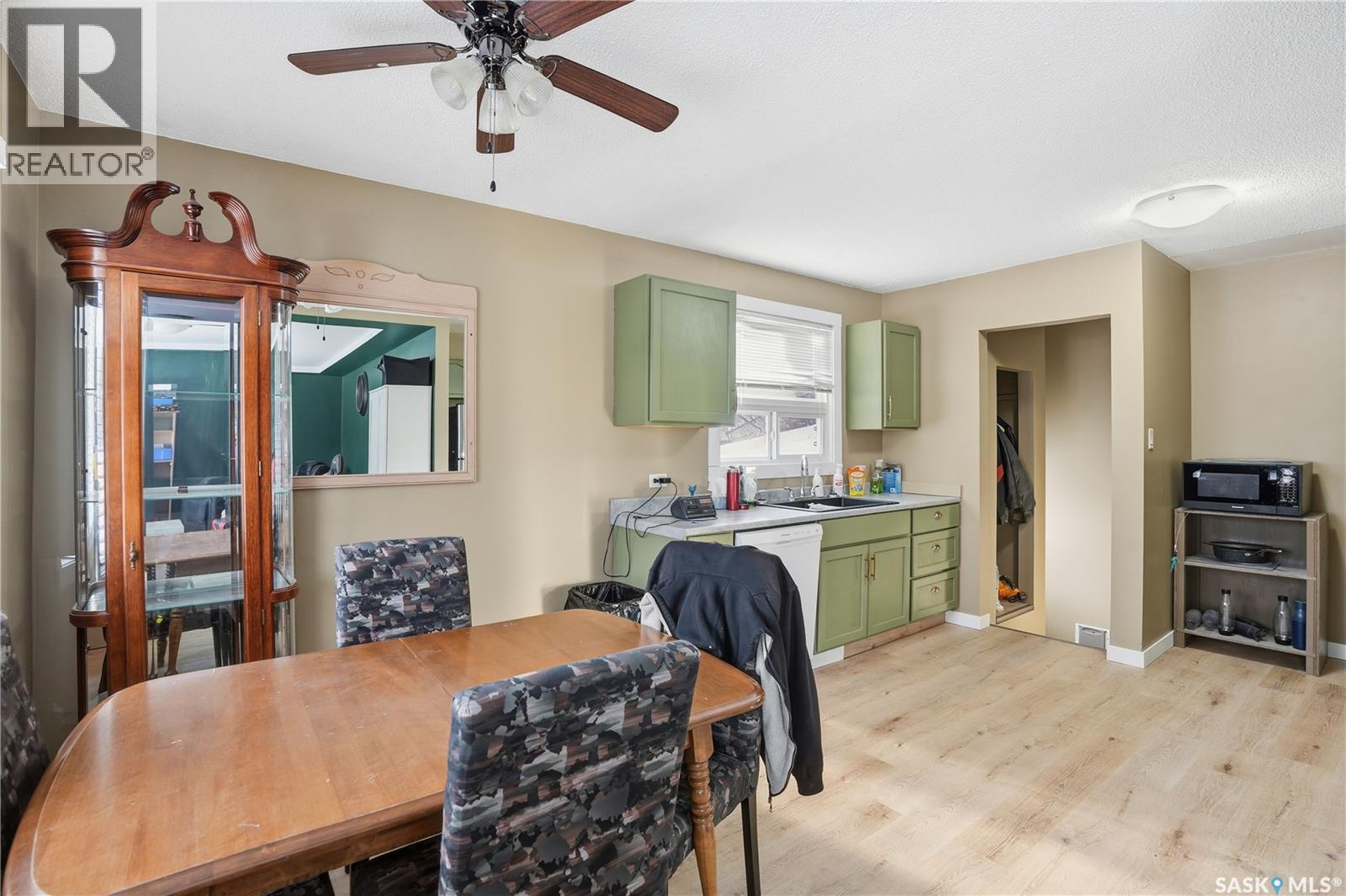 732 Royal Street, Regina, Saskatchewan  S4T 4Z2 - Photo 7 - SK030755