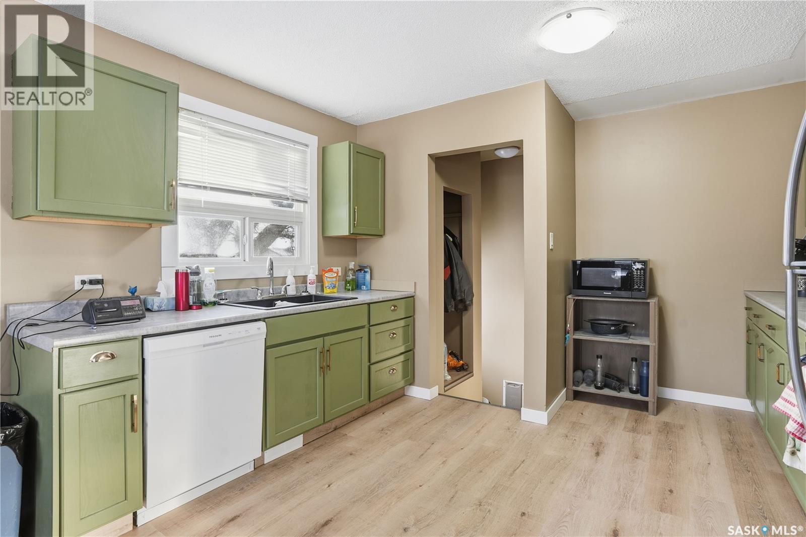 732 Royal Street, Regina, Saskatchewan  S4T 4Z2 - Photo 8 - SK030755