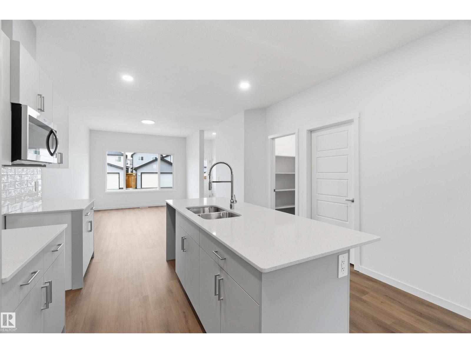 2323 160 St Sw Sw, Edmonton, Alberta  T6W 4E5 - Photo 5 - E4465954