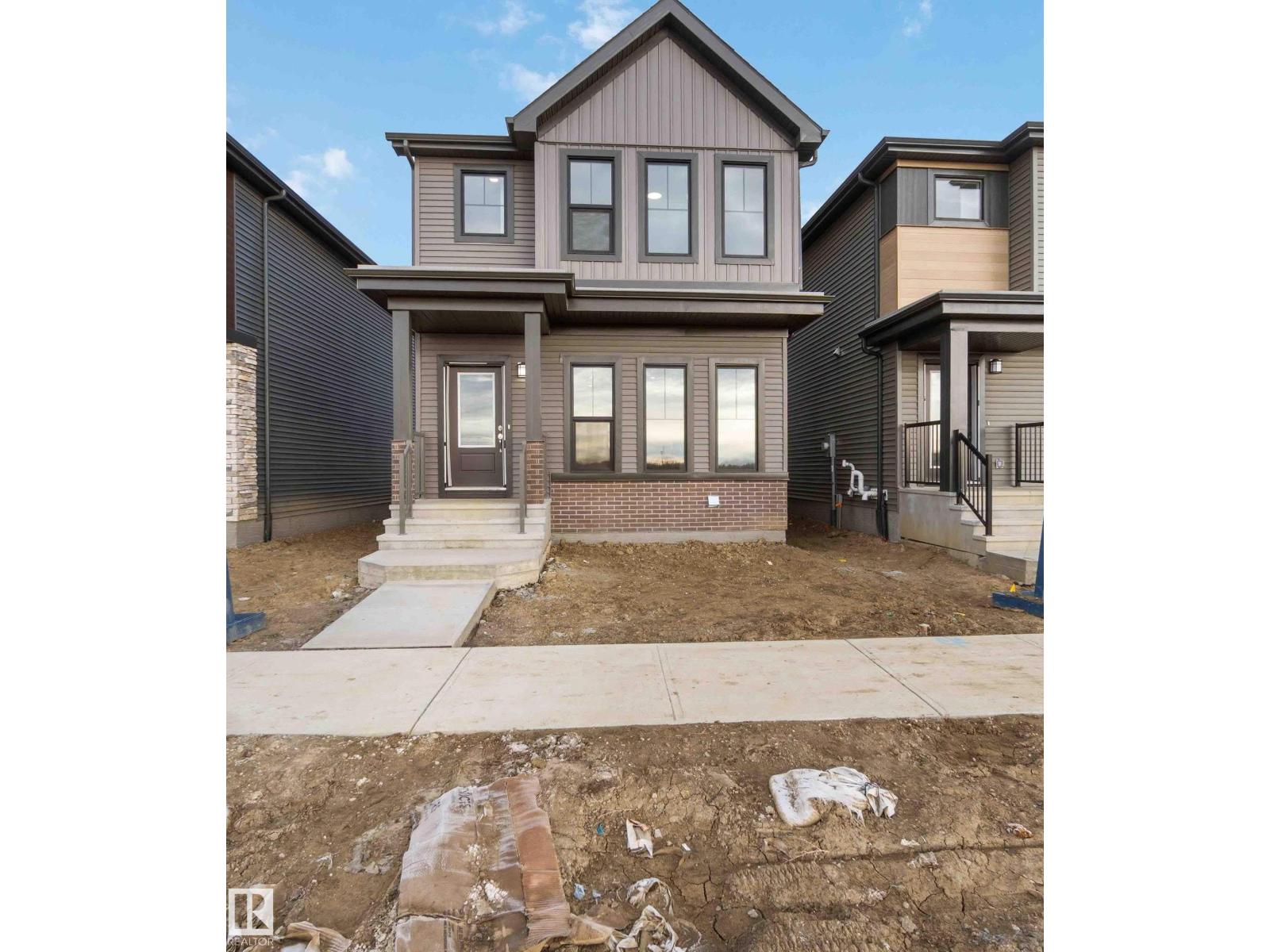 5452 Hawthorn RU SW SW, Edmonton, Alberta