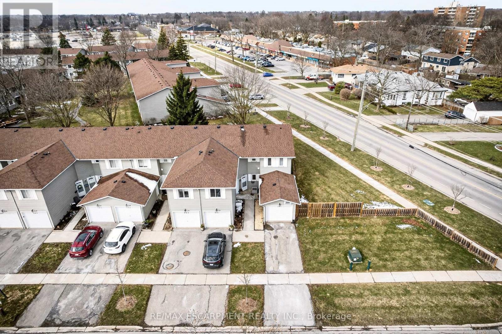 101 - 201 DORCHESTER BOULEVARD, st. catharines (carlton/bunting), Ontario