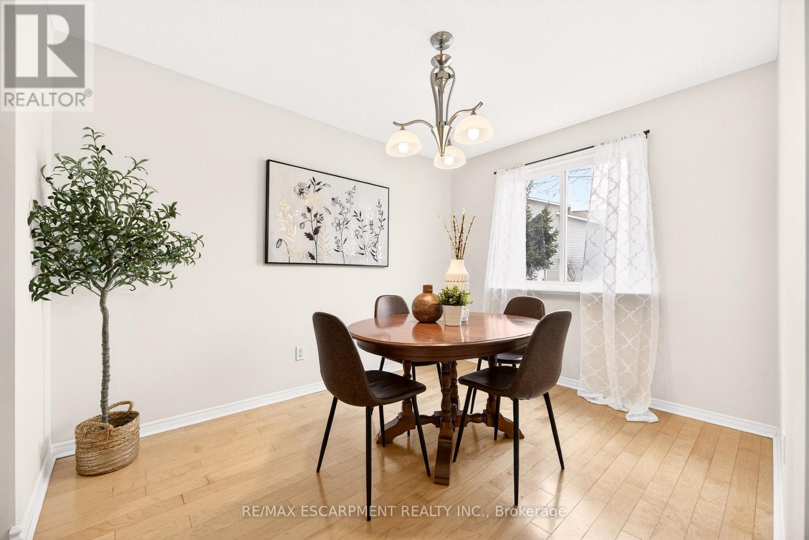 101 - 201 Dorchester Boulevard, St. Catharines (Carlton/bunting), Ontario  L2M 7W1 - Photo 13 - X12903138