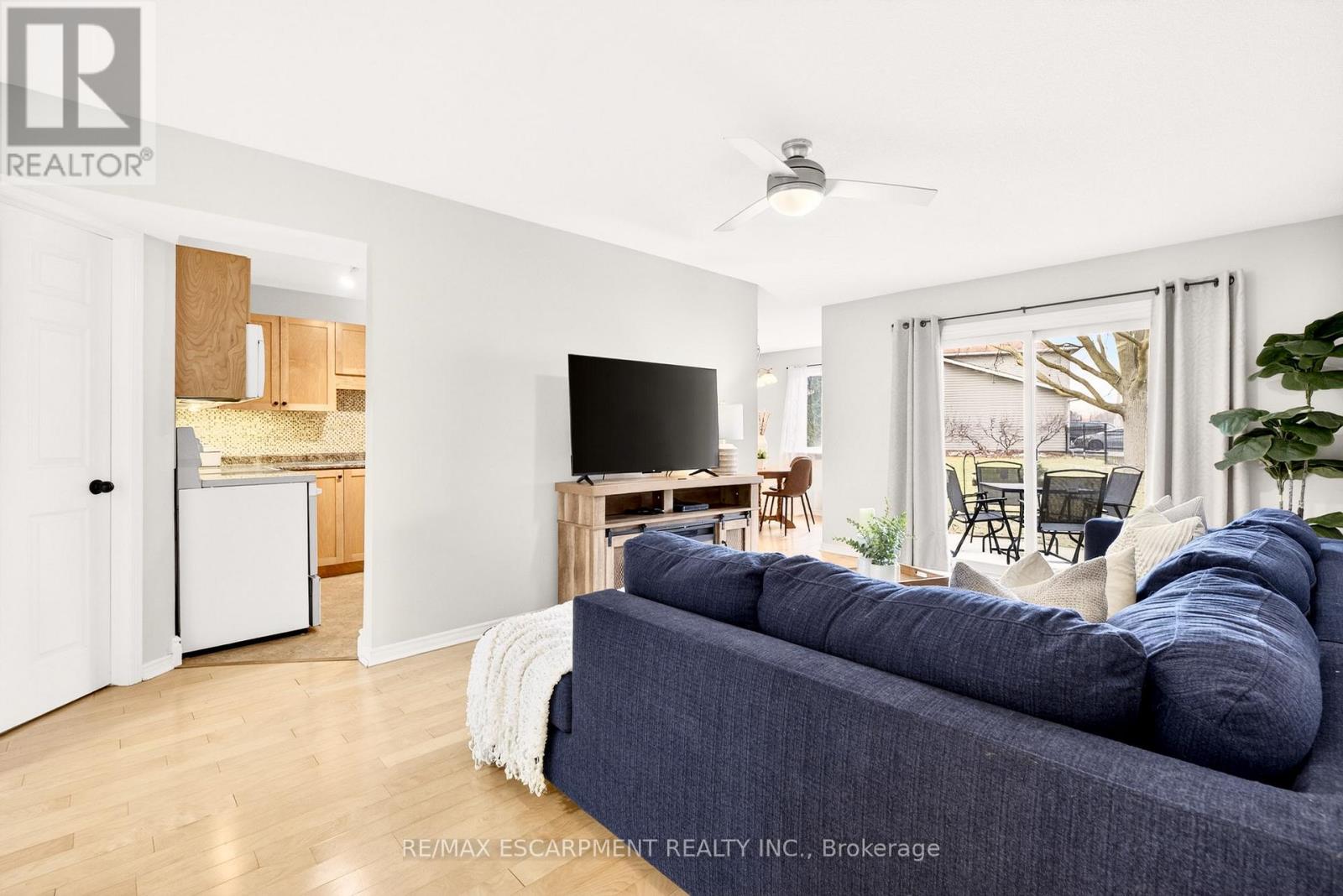 101 - 201 Dorchester Boulevard, St. Catharines (Carlton/bunting), Ontario  L2M 7W1 - Photo 7 - X12903138