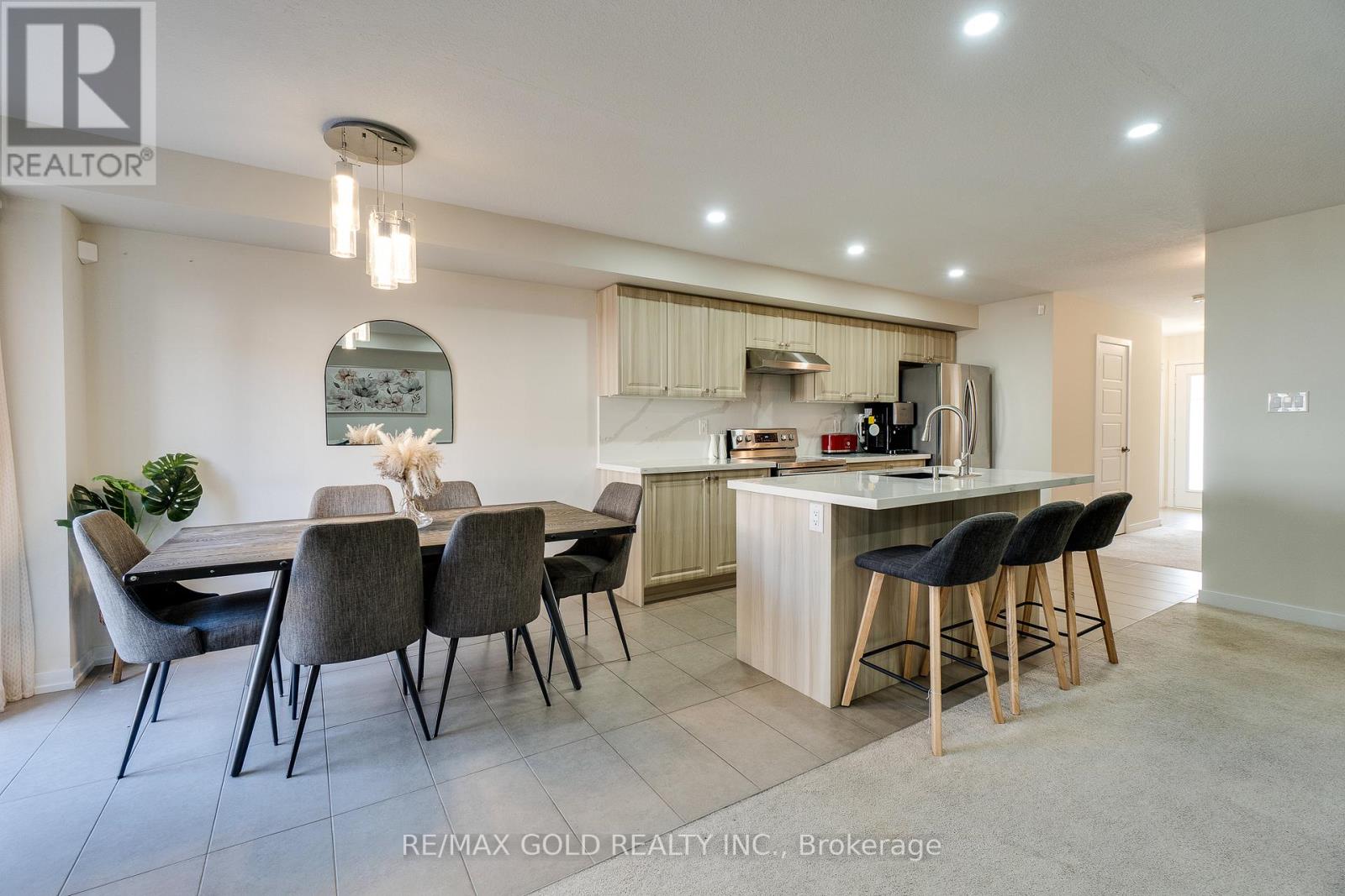 128 Pagebrook Crescent, Hamilton (Stoney Creek Mountain), Ontario  L8J 0K7 - Photo 15 - X12903150