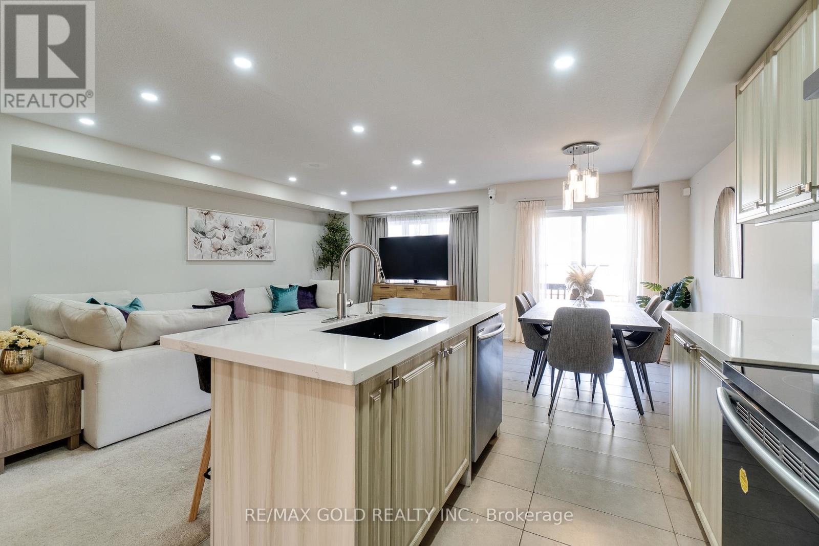 128 Pagebrook Crescent, Hamilton (Stoney Creek Mountain), Ontario  L8J 0K7 - Photo 18 - X12903150