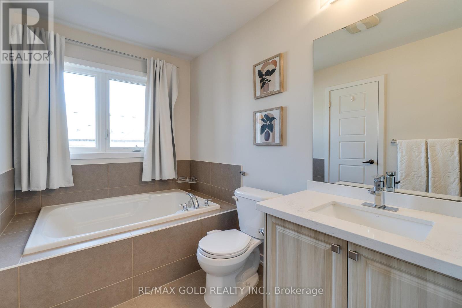 128 Pagebrook Crescent, Hamilton (Stoney Creek Mountain), Ontario  L8J 0K7 - Photo 29 - X12903150