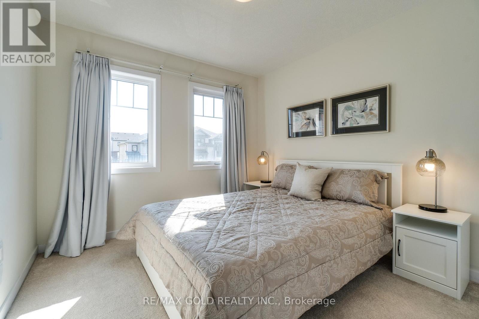 128 Pagebrook Crescent, Hamilton (Stoney Creek Mountain), Ontario  L8J 0K7 - Photo 32 - X12903150