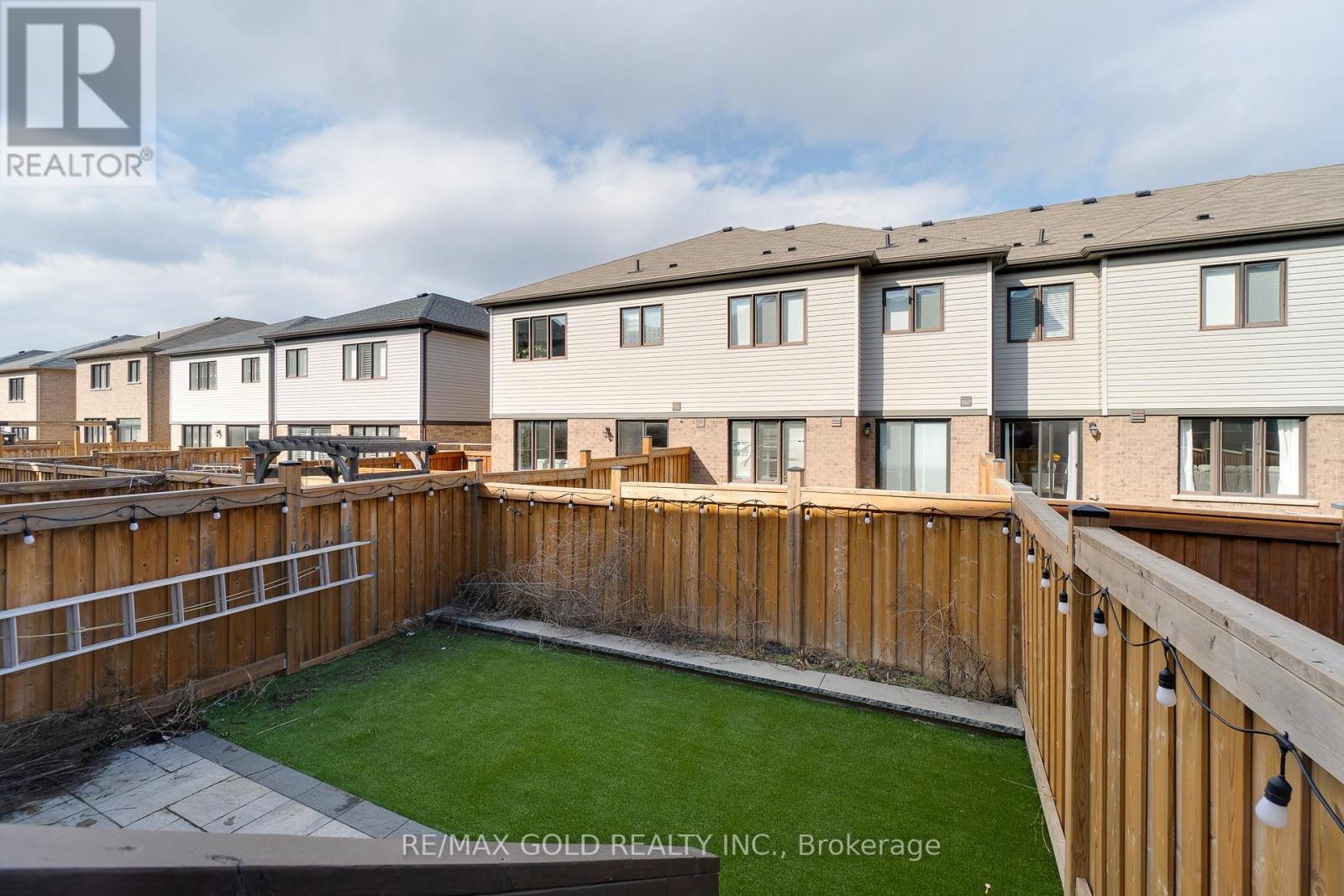 128 Pagebrook Crescent, Hamilton (Stoney Creek Mountain), Ontario  L8J 0K7 - Photo 46 - X12903150