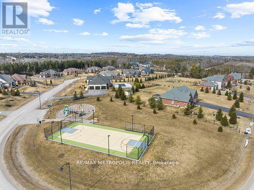 8 Nature's Landing Drive, East Garafraxa, Ontario  L9W 6T8 - Photo 40 - X12903288