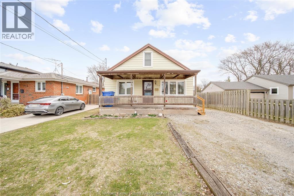 MLS# 26005701: 458 ST. PIERRE AVENUE, Tecumseh, Canada