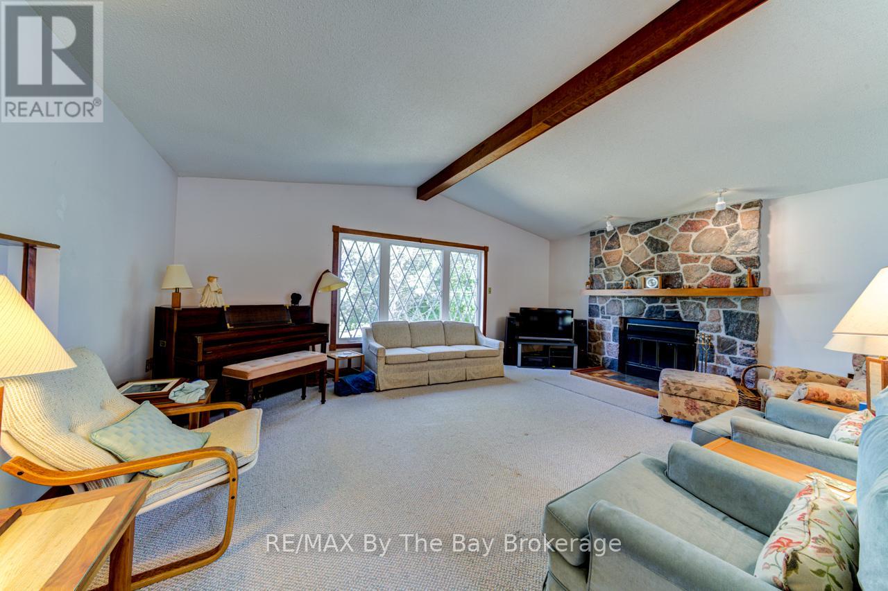 8223 30/31 Side Road, Clearview, Ontario  L0M 1P0 - Photo 16 - S12692666