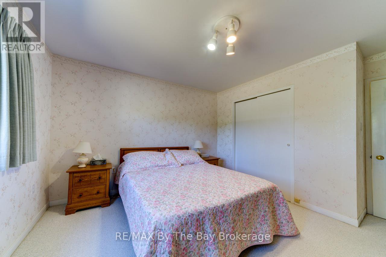 8223 30/31 Side Road, Clearview, Ontario  L0M 1P0 - Photo 25 - S12692666