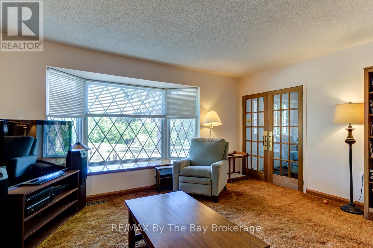 8223 30/31 Side Road, Clearview, Ontario  L0M 1P0 - Photo 8 - S12692666