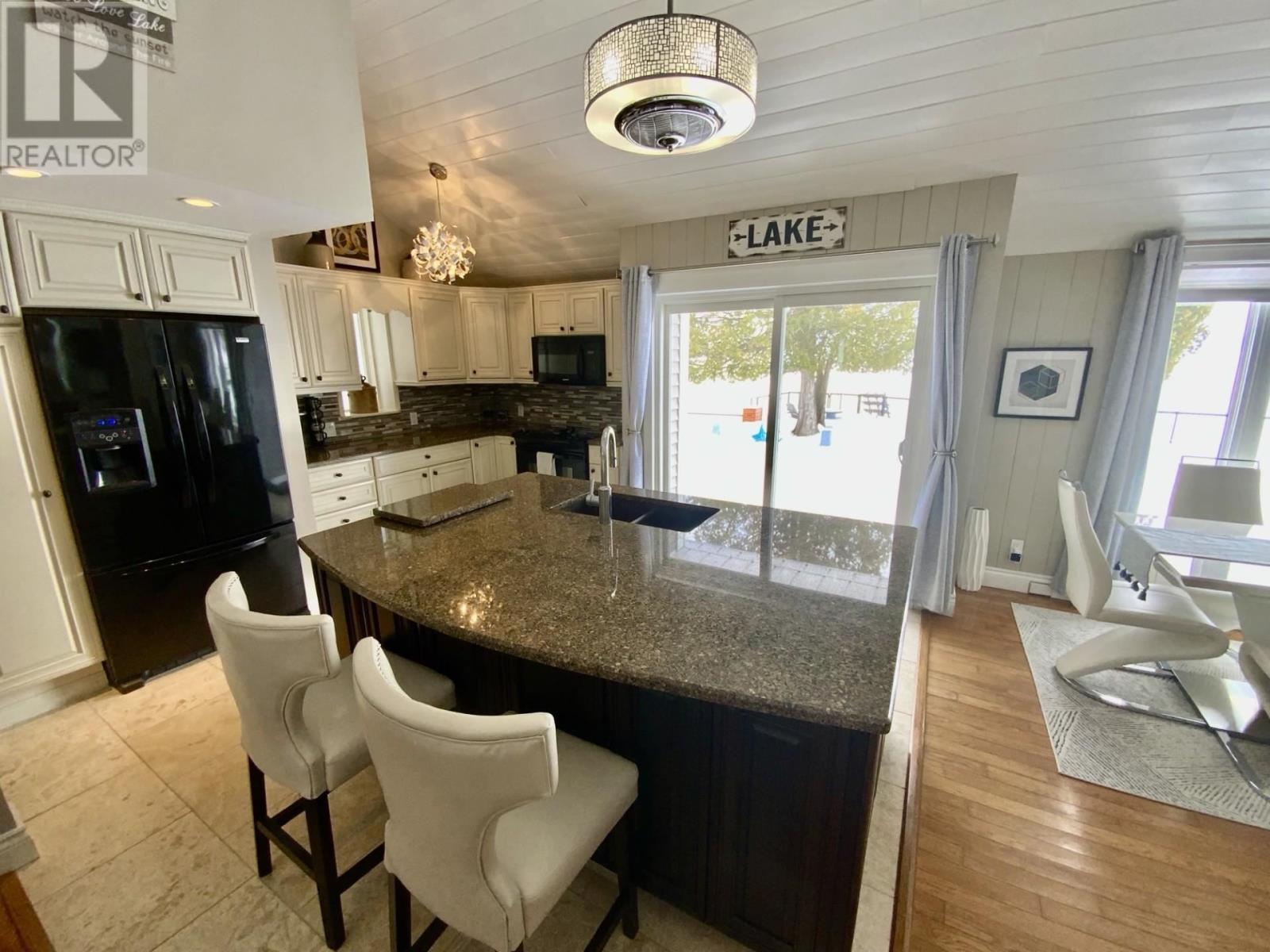 1841 Mission Rd, Goulais River, Ontario  P0S 1E0 - Photo 14 - SM260402