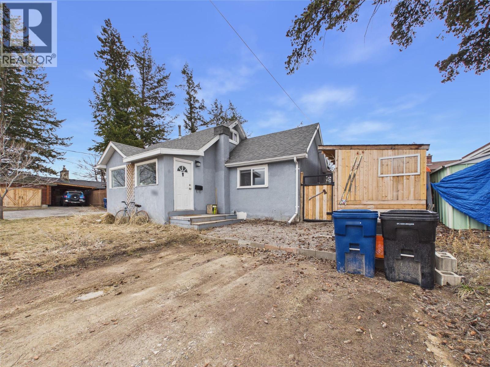 500 13th Avenue S, Cranbrook, British Columbia  V1C 2W4 - Photo 1 - 10379481