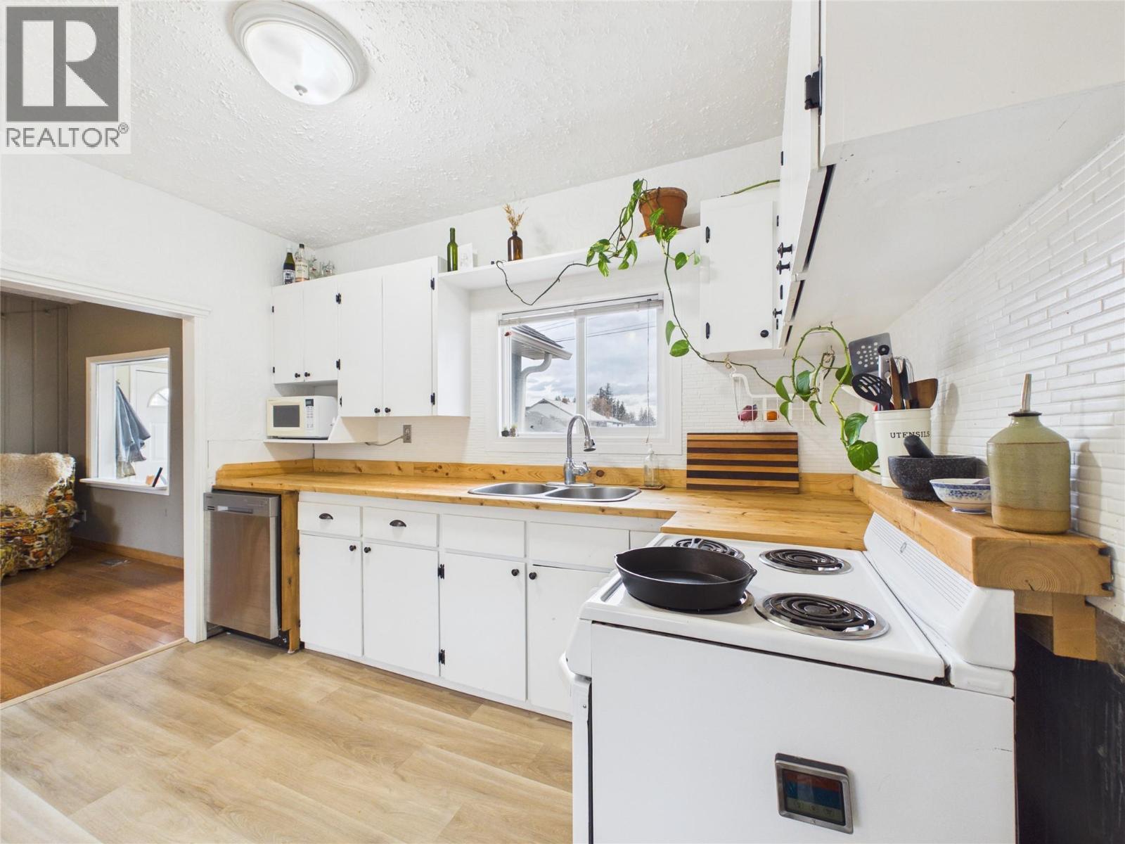 500 13th Avenue S, Cranbrook, British Columbia  V1C 2W4 - Photo 10 - 10379481