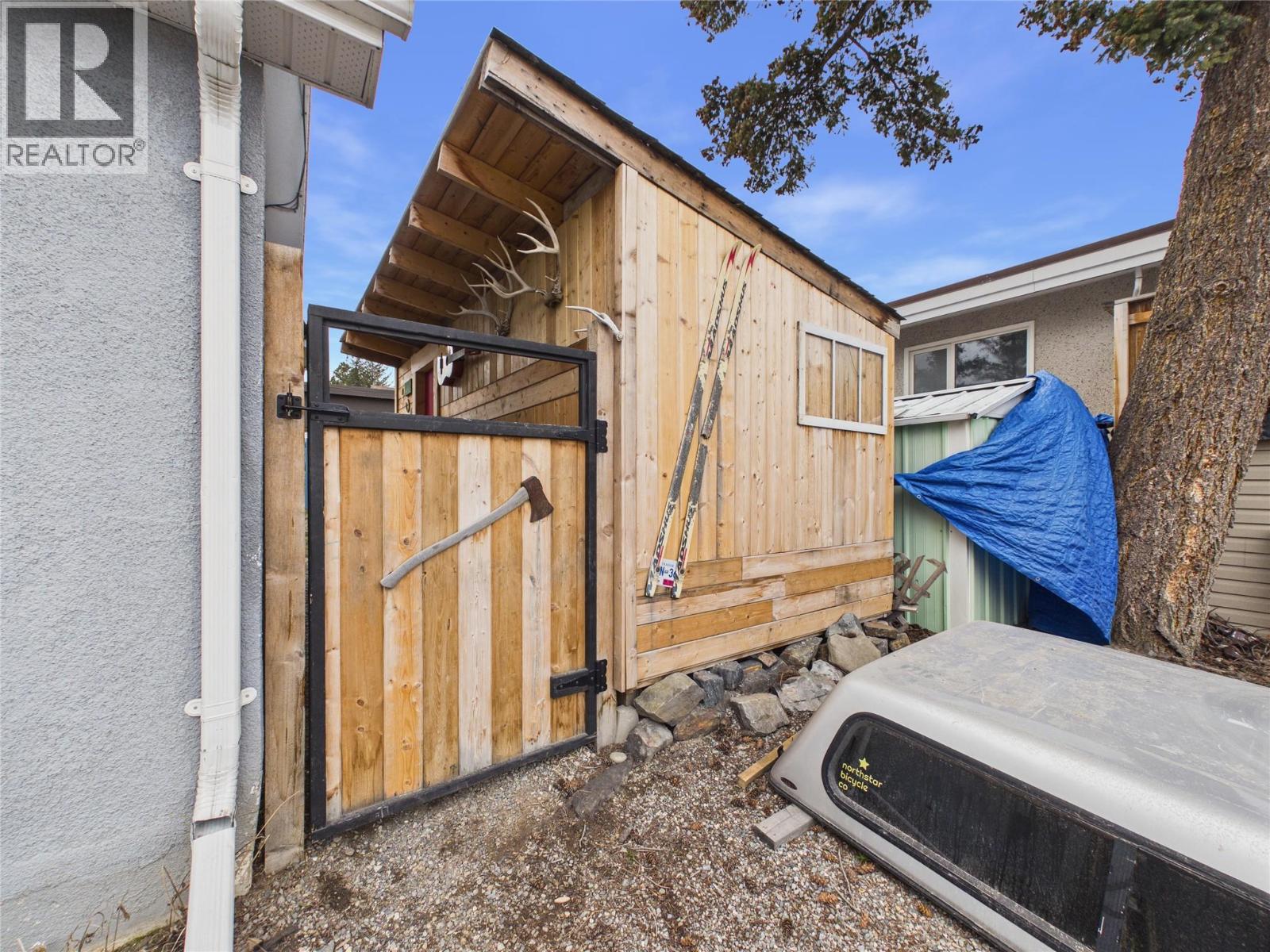 500 13th Avenue S, Cranbrook, British Columbia  V1C 2W4 - Photo 2 - 10379481