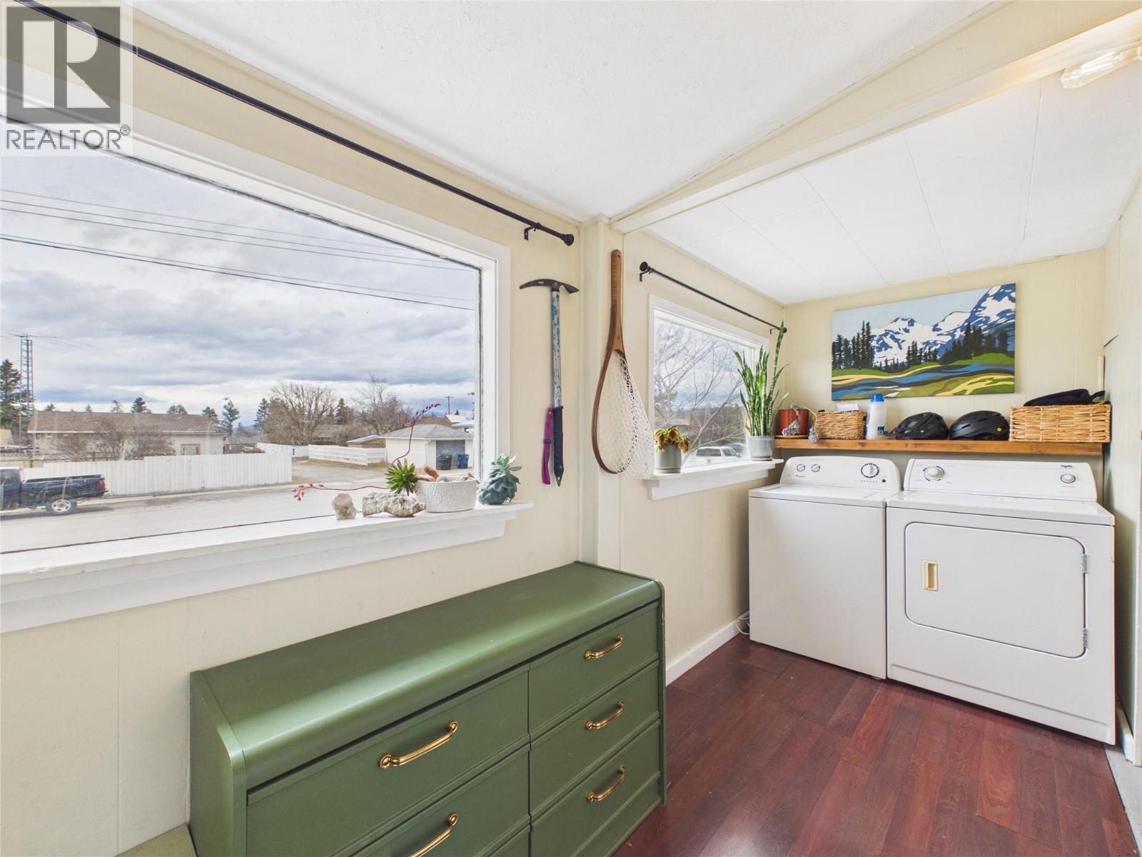 500 13th Avenue S, Cranbrook, British Columbia  V1C 2W4 - Photo 4 - 10379481