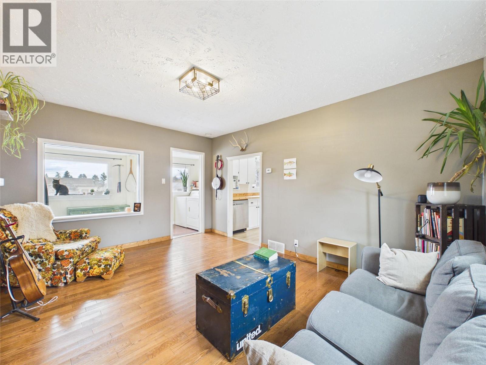 500 13th Avenue S, Cranbrook, British Columbia  V1C 2W4 - Photo 5 - 10379481