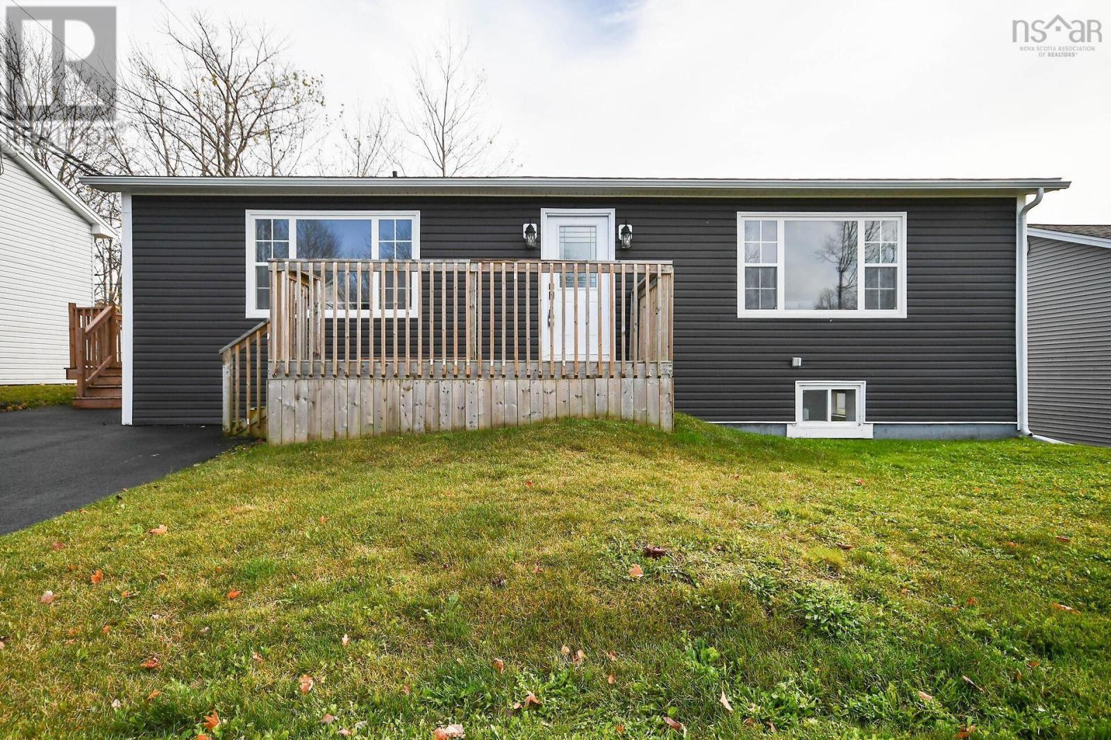 5 Sampson Drive, Lower Sackville, Nova Scotia  B4C 2T7 - Photo 3 - 202604423
