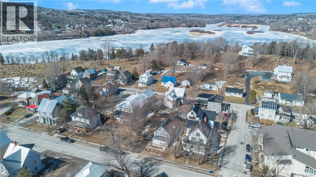 126 Broadway Street, Woodstock, New Brunswick  E7M 1C2 - Photo 3 - NB134621