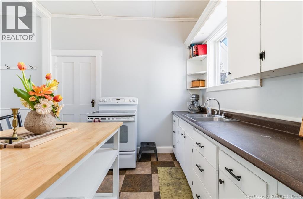 126 Broadway Street, Woodstock, New Brunswick  E7M 1C2 - Photo 5 - NB134621