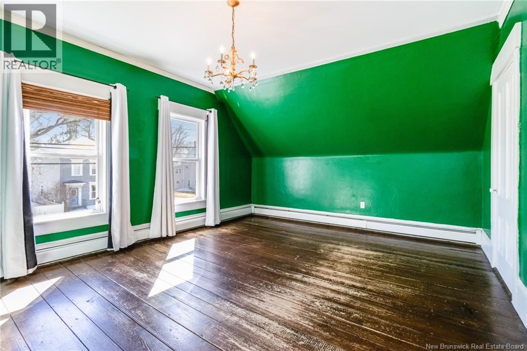 126 Broadway Street, Woodstock, New Brunswick  E7M 1C2 - Photo 33 - NB134621