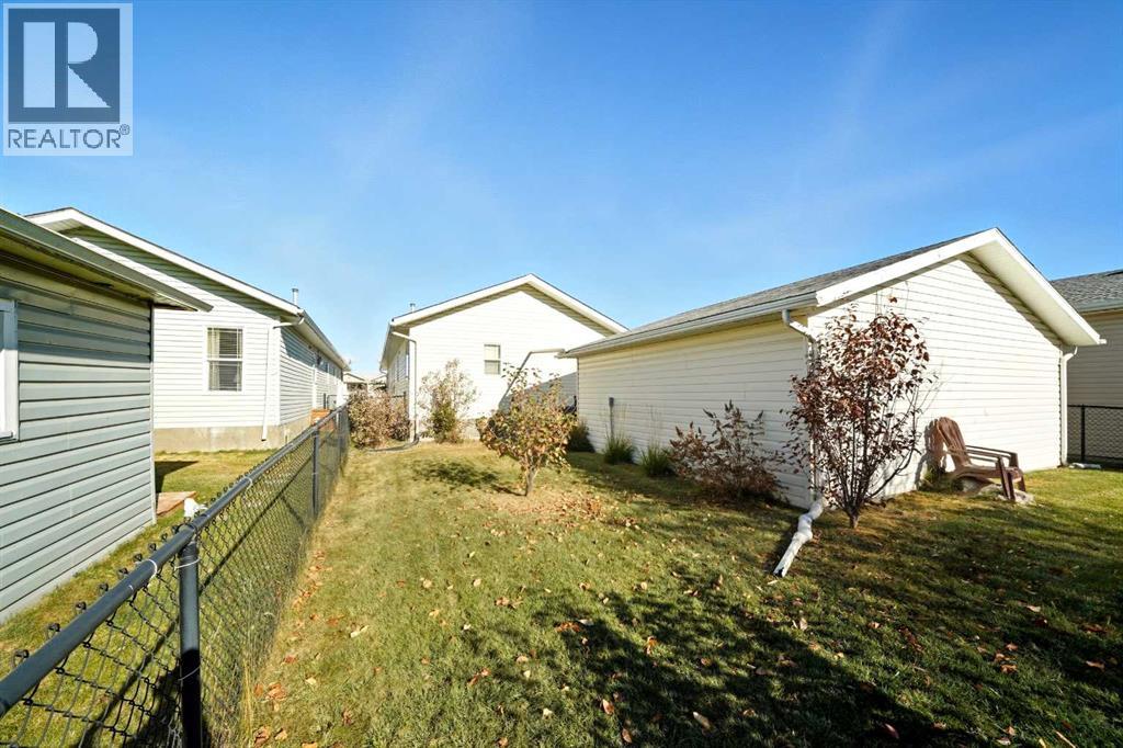 11 Baywood Link, Sylvan Lake, Alberta  T4S 0A8 - Photo 31 - A2279566